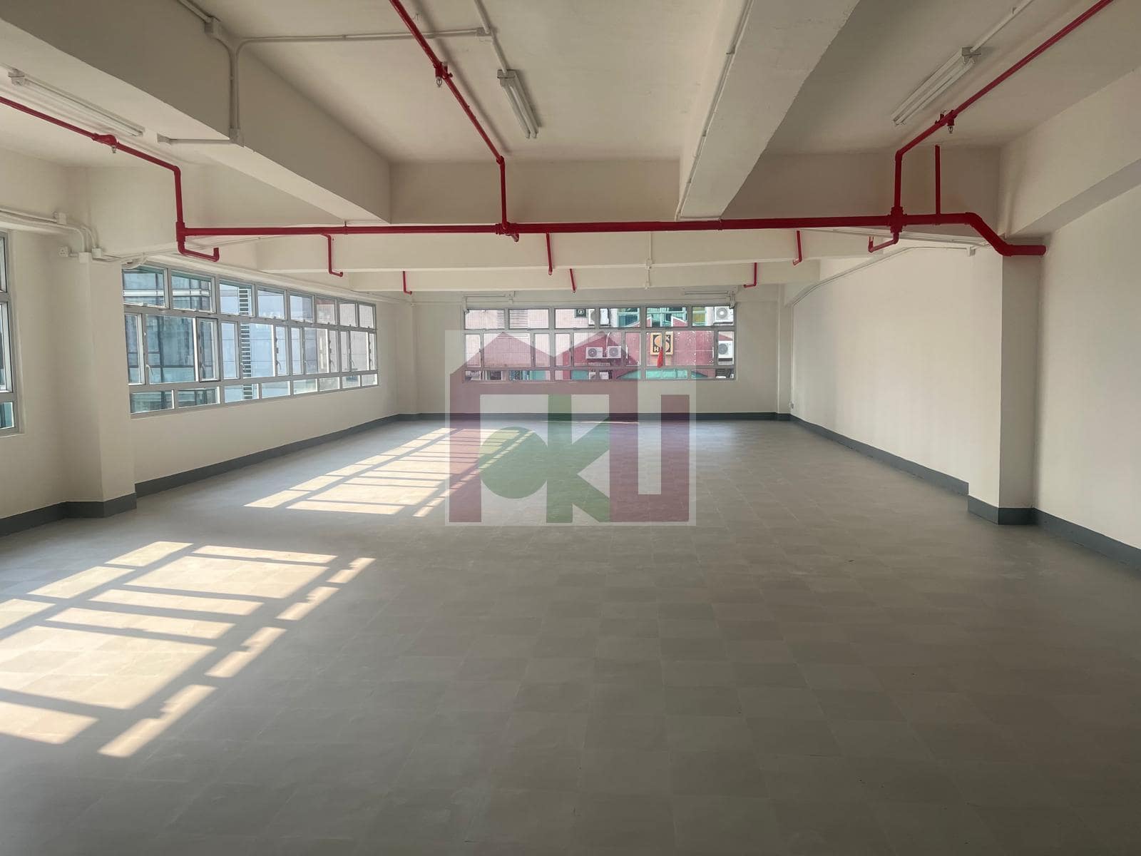 Yeung Yiu Chung (No.6) Industrial Building building or unit photo
